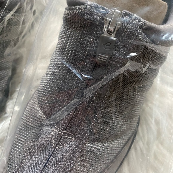 Easy Spirit Shoes Nib Easy Spirit Zip Walking Shoes Poshmark